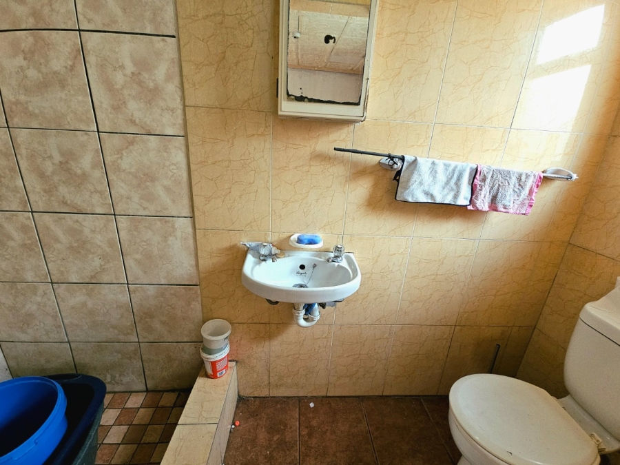2 Bedroom Property for Sale in Rocklands Western Cape
